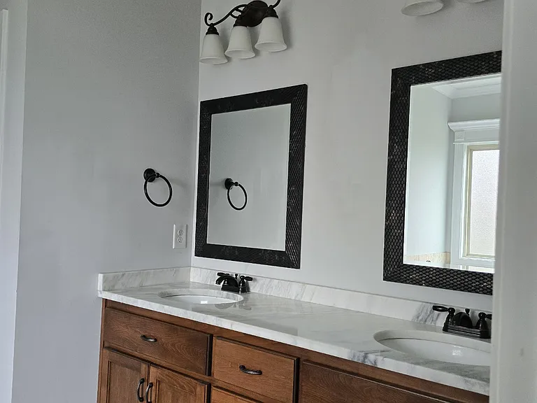 108 Wenlock Cir — Photo 25