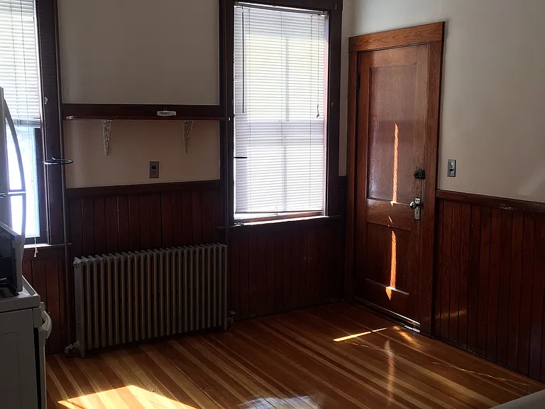 7 Burr St #1 — Photo 19