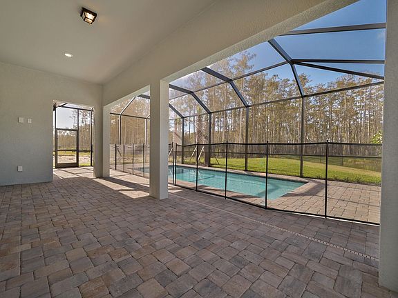 4th image of 19292 Aqua Shore Dr