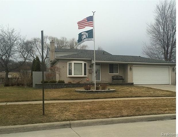 1st image of 30059 Avondale Dr