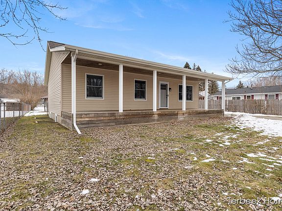 2nd image of 292 Jane Ellen Dr SE