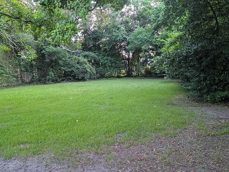 709 Arrowhead Trl — Photo 4