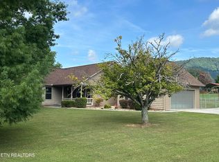 449 Old Middlesboro Hwy, La Follette, TN 37766