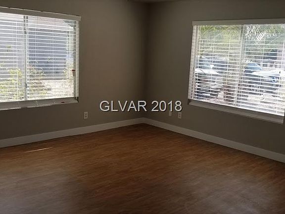 4th image of 3718 Rolling Cloud Dr
