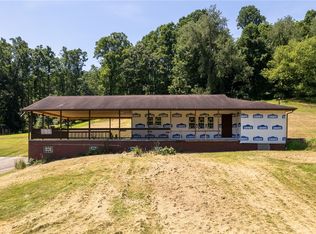 180 S California Dr, Coal Center, PA
