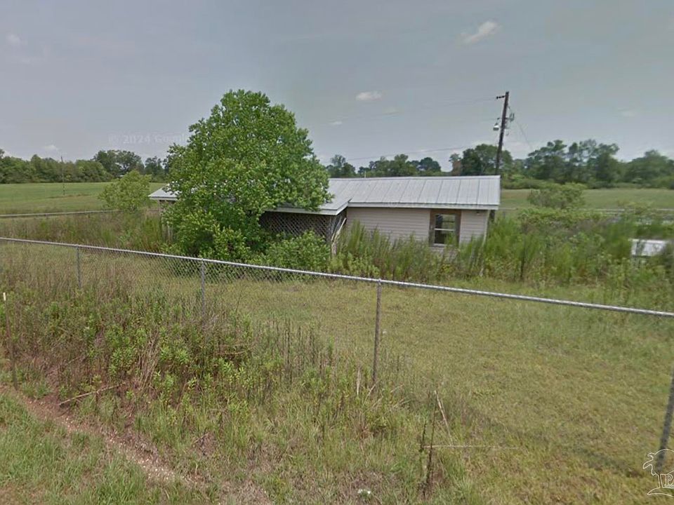 1st image of 994 Smith Dairy Rd