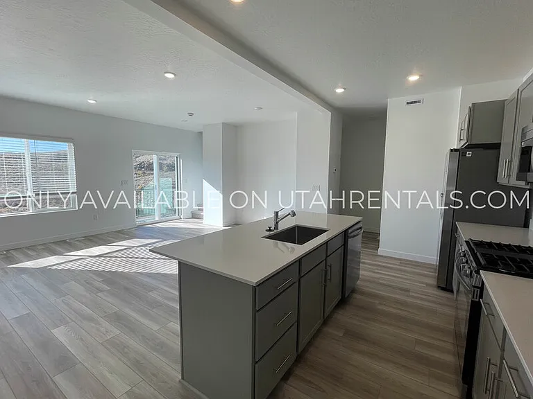 1605 W Charmer Ln #1435 — Photo 7