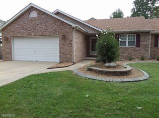 3928 Village Ln, Granite City, IL 62040