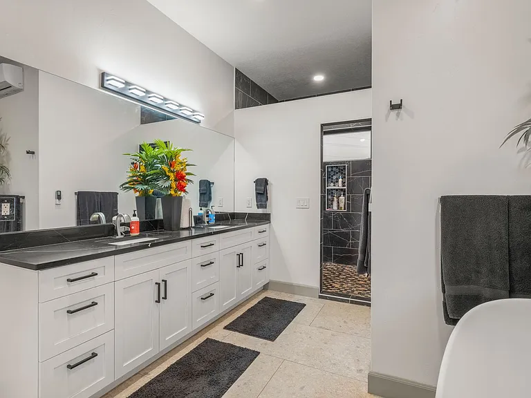 604 Anapuni Loop — Photo 21