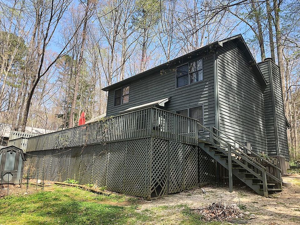 2nd image of 512 Robin Rd