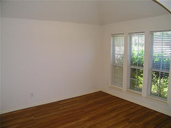 4th image of 1404 Montevideo Ct