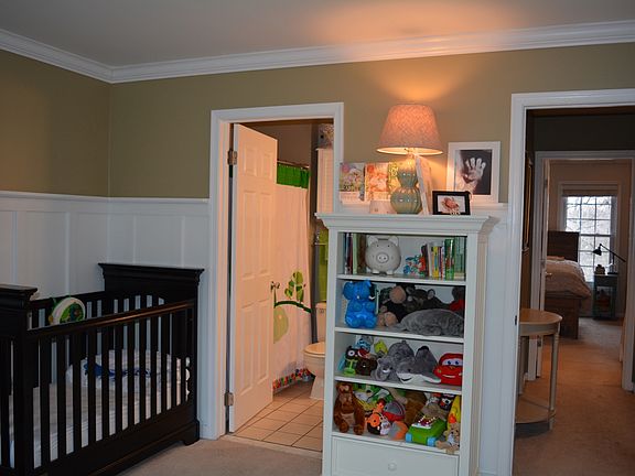 2nd Bedroom (bath)