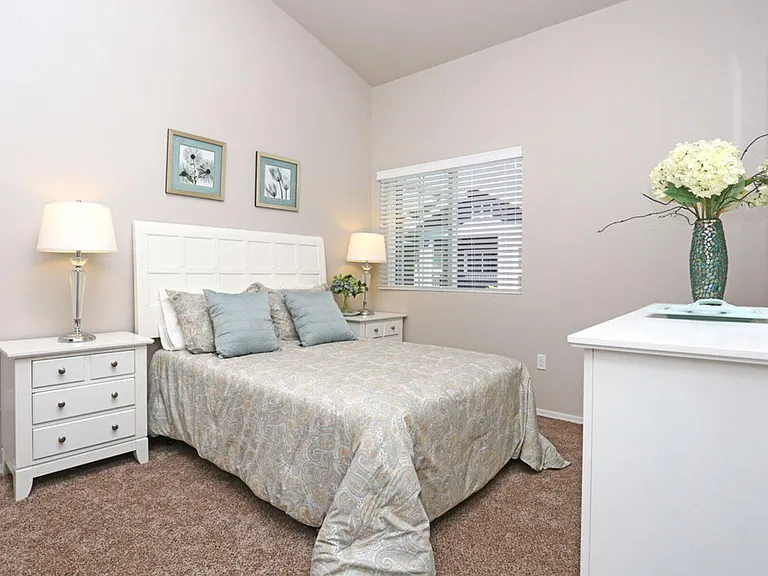 2627 Ashlan Ave — Photo 7
