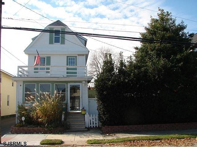1st image of 12 12th St