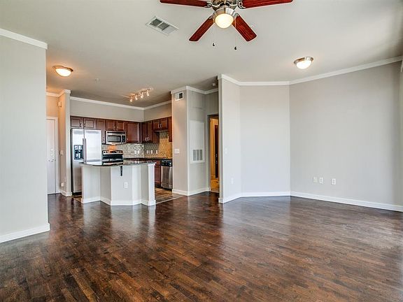 4th image of 541 Cabral Cir #4310
