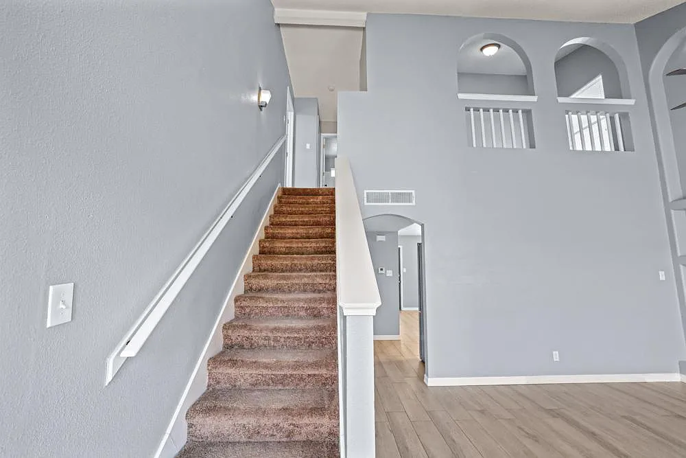 4 bed, 1574 sqft, $1,650 — Photo 3