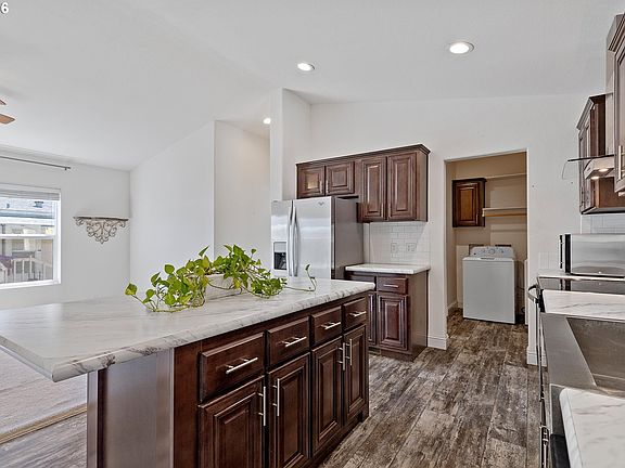 3rd image of 13900 SE Highway 212 Unit 159