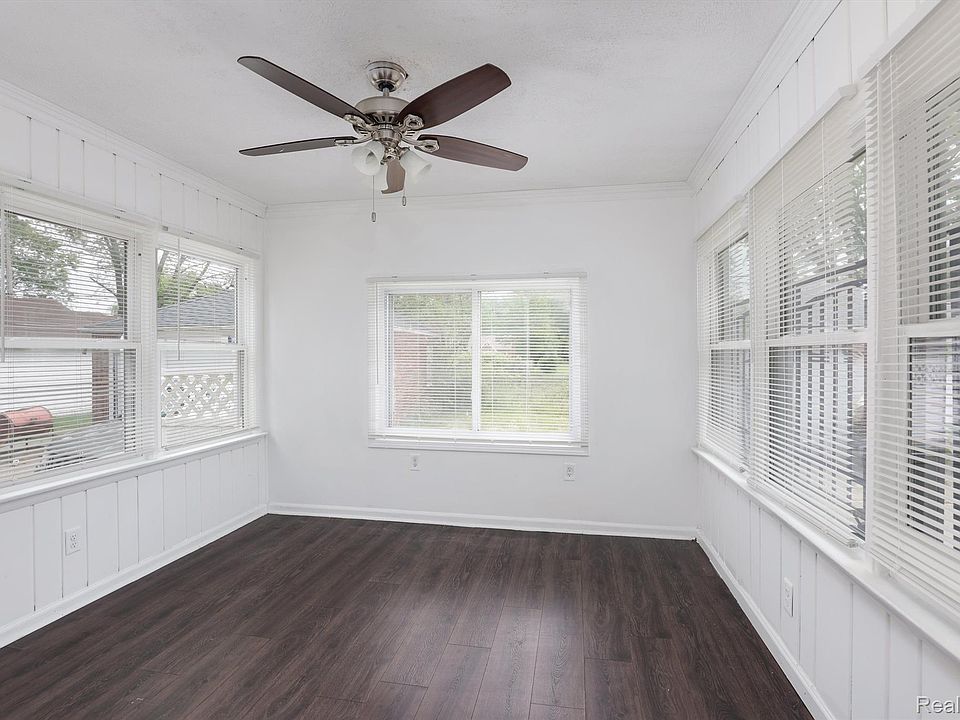 13084 Corbett St, photo 15