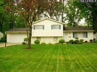 28626 Elder Dr, North Olmsted, OH 44070