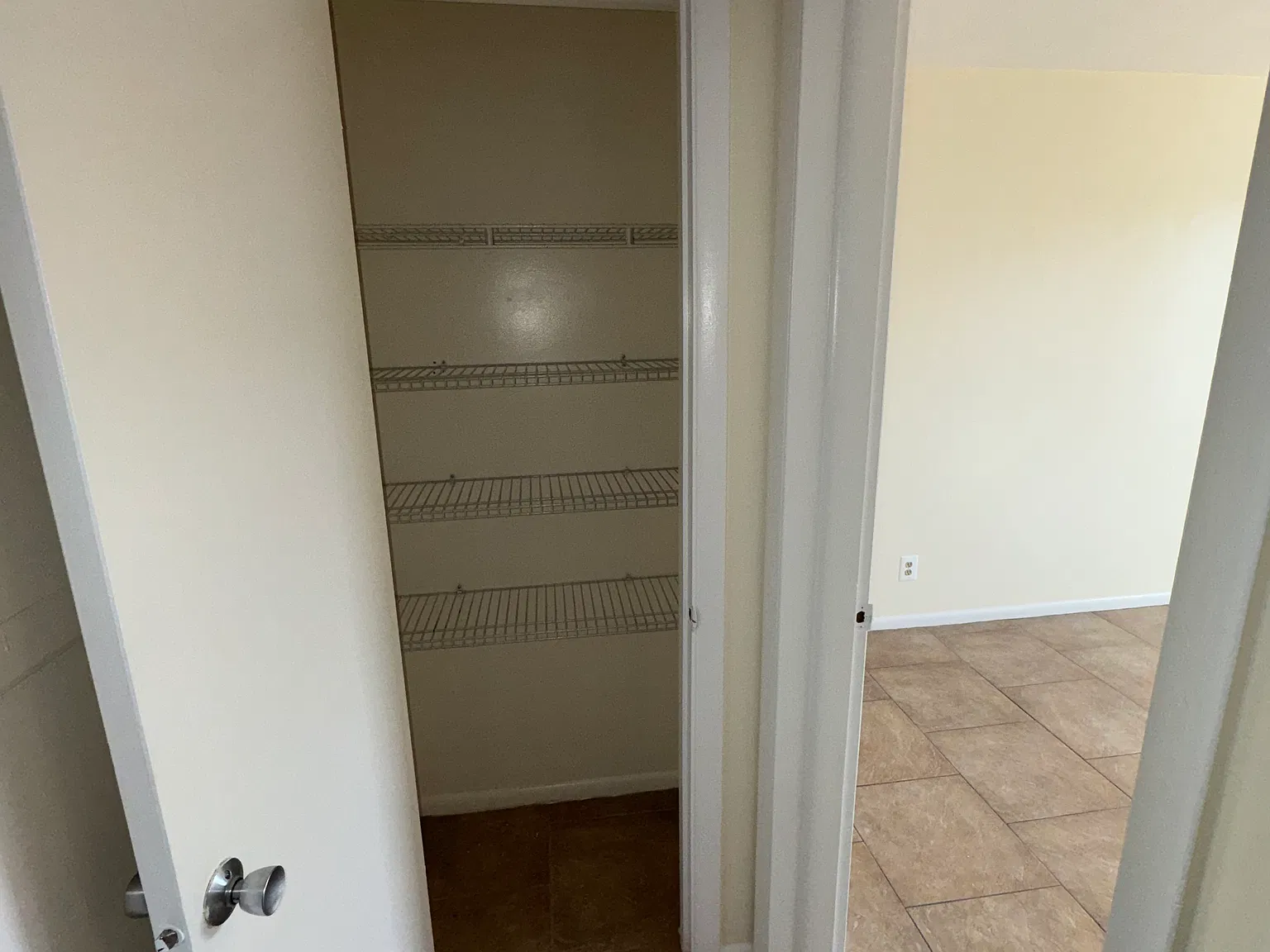 2 bed, $2,400 — Photo 3