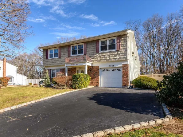 25 Lucille Drive, South Setauket, NY 11720