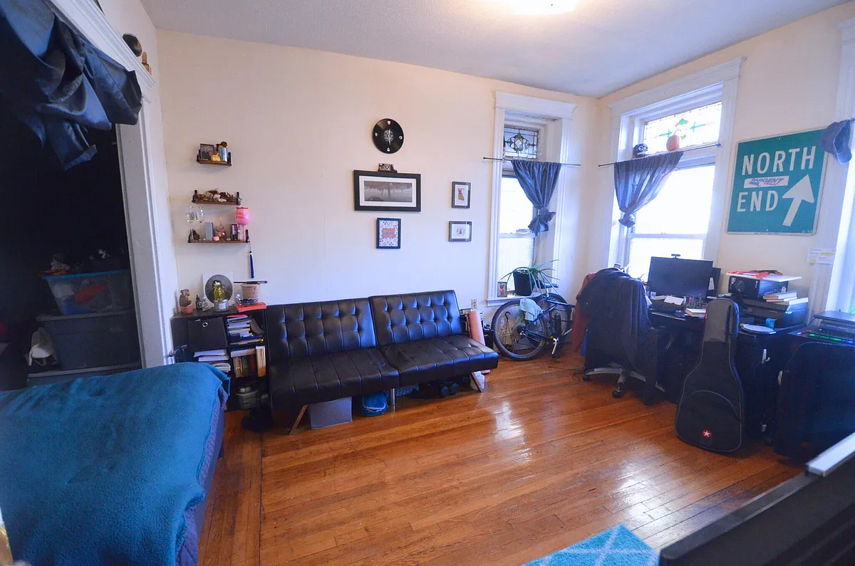 Building Photo - 24 Peterborough St #2