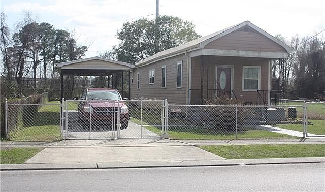 1st image of 1701 Erie St
