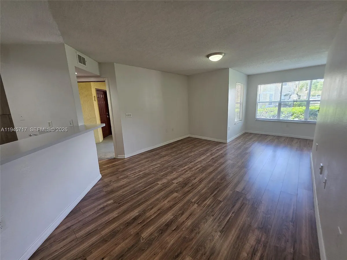 Building Photo - 12730 Vista Isles Dr #815