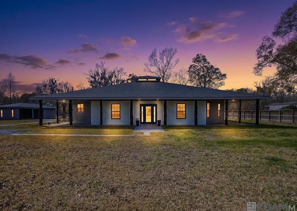 7167 Donaldson Dr, Gonzales, LA 70737 | Zillow