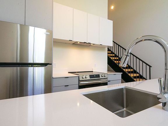 3rd image of 3130 Bryant Ave S #304