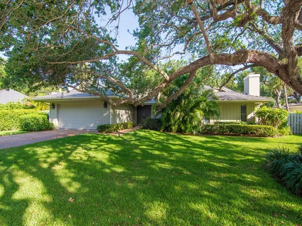 1770 Coral Way S, Vero Beach, FL 32963