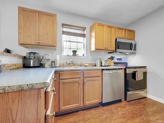 3rd image of 5743 River Walk Cir