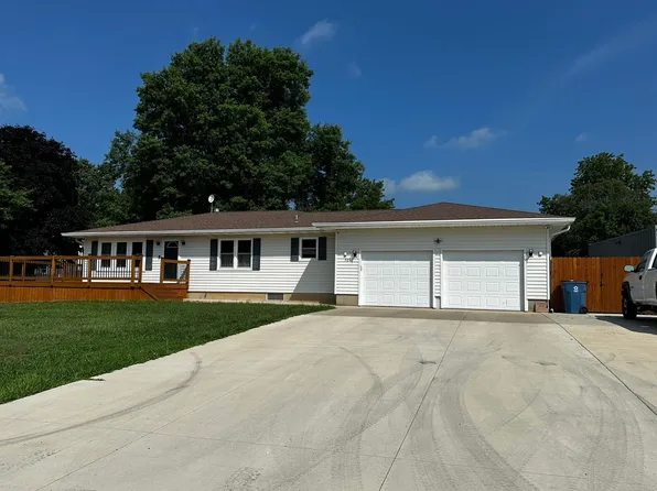 301 W Washington Ave, Arlington, IL 61312