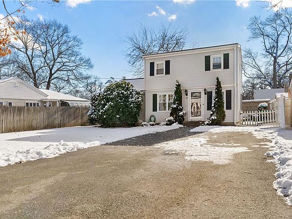 2nd image of 10 Cosett Rd