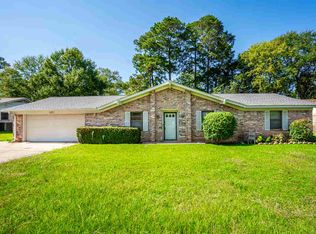 2803 Redbud St, Kilgore, TX 75662
