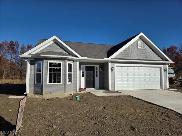 210 Queensbury Run, Elyria, OH 44035