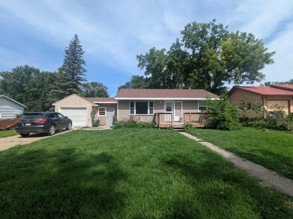 713 5th Ave, Mount Lake, MN 56159