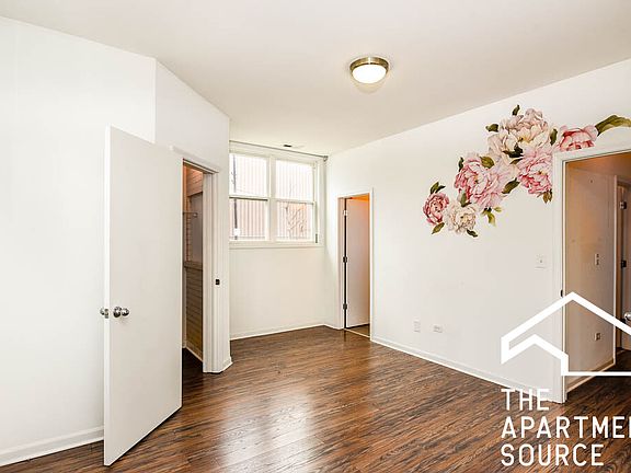 5th image of 2022 S Throop St APT 1E