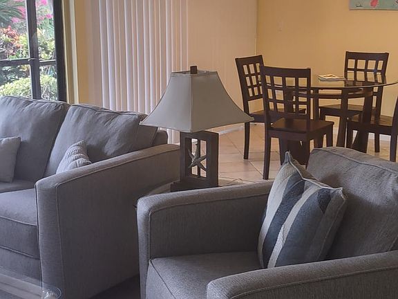 4th image of 64 4th St APT B105