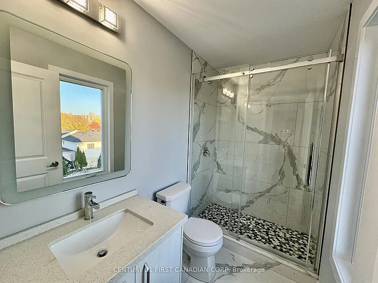 349 Southdale Rd E #26 — Photo 24