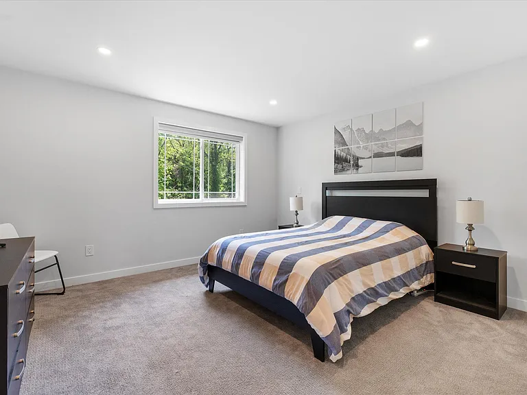 19 Willis St — Photo 11