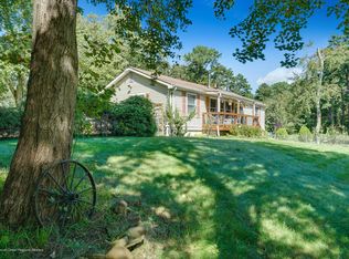 608 Oakleaf St, Jackson, NJ 08527