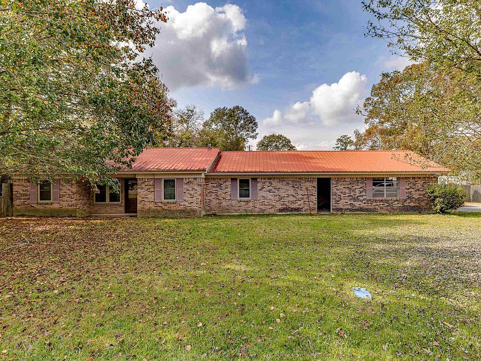 1st image of 301 Oliece Dr