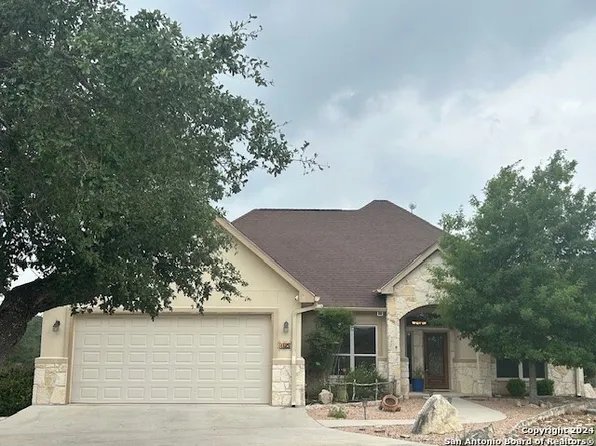 105 Gid Graham, Blanco, TX 78606