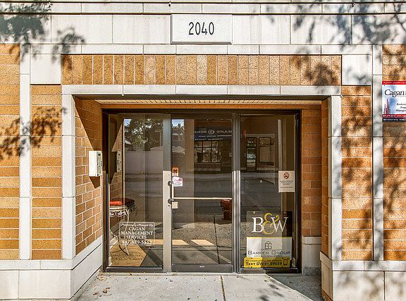 2nd image of 2040 W Belmont Ave APT 408
