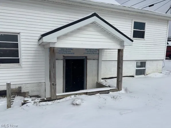 16310 Madison Rd, Middlefield, OH 44062