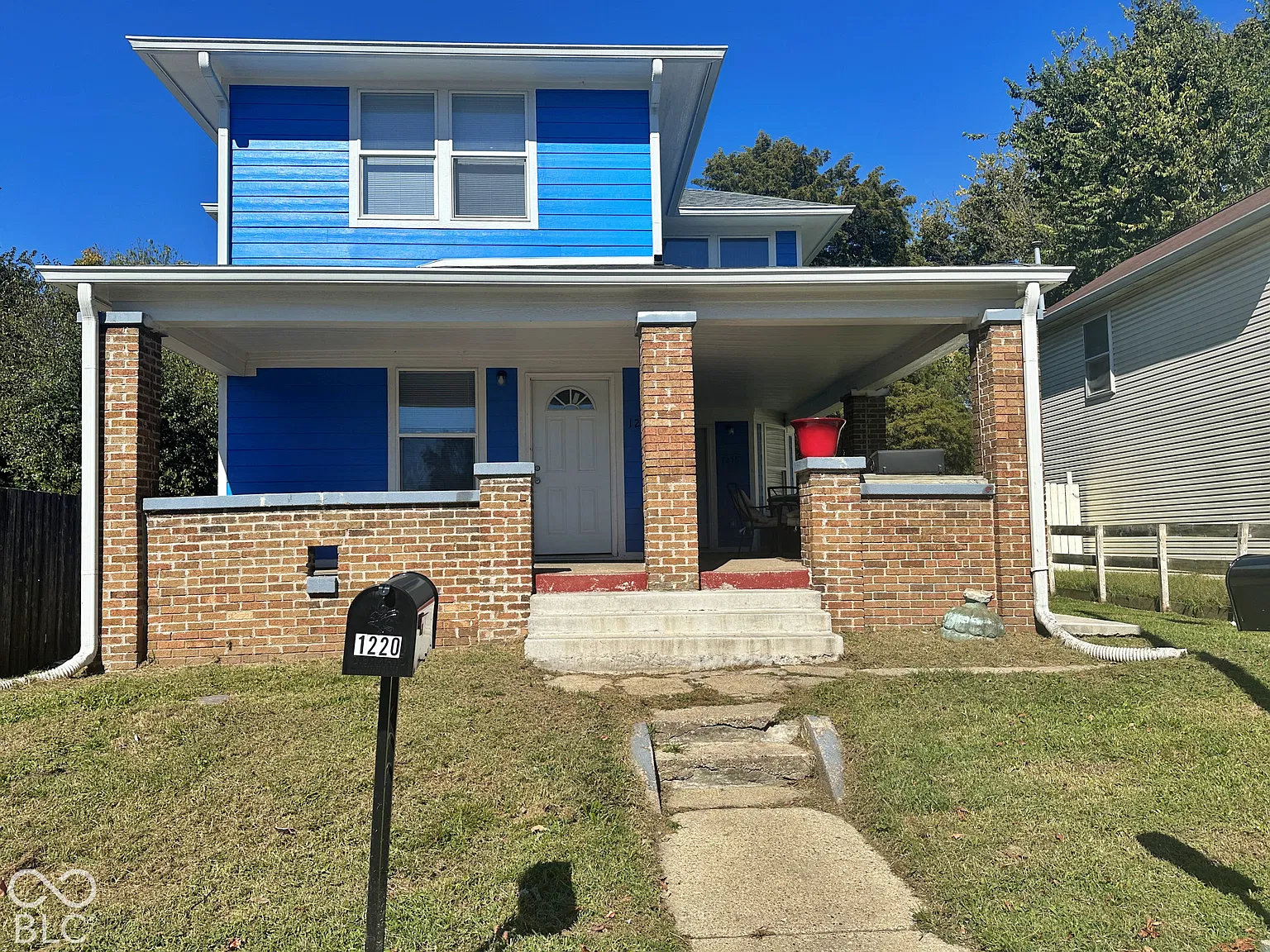 3 bed, 2.5 bath, 2960 sqft, $1,675 — Photo 1