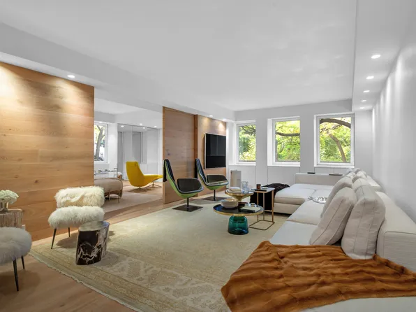 923 5th Avenue image 1 of 12