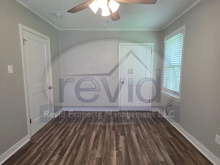 3523 Barwood Cir. — Photo 20