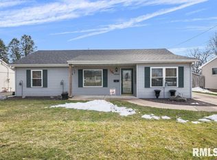 1056 E Fremont St, Galesburg, IL 61401
